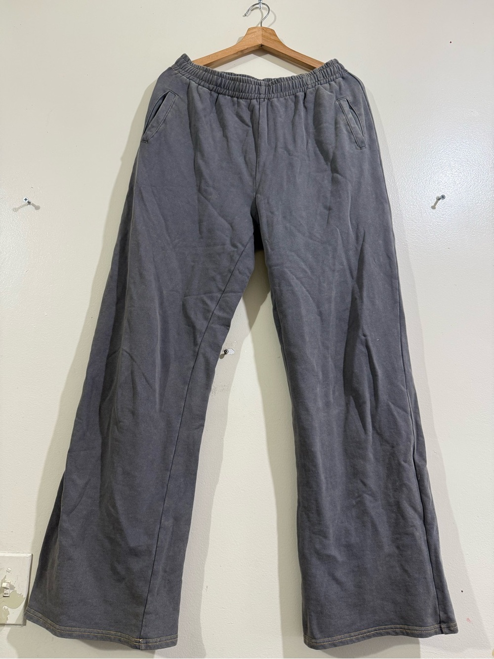 YLLW Women's Gray Wide-Leg Joggers with Elastic Waistband